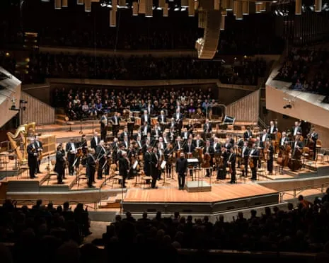 Composer Schoenberg: Concerto for Violin, Transfigured Night, Die Jakobsleiter Recording Review – A Compelling and Impressive Release